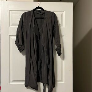 Dark green flowy jacket with ties and pockets, size medium